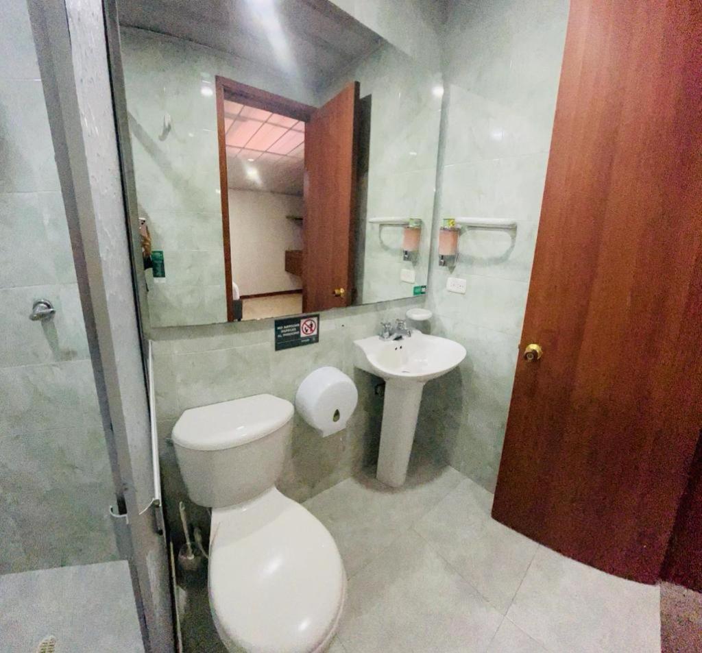 Casa Magi Ξενοδοχείο Μπογκοτά Εξωτερικό φωτογραφία